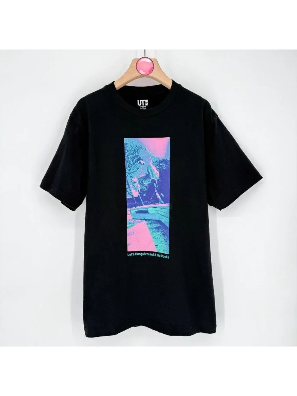 Uniqlo UT Skateboarder Let’s Hang Around And Be Cool T-Shirt‎ Black Men's Size M